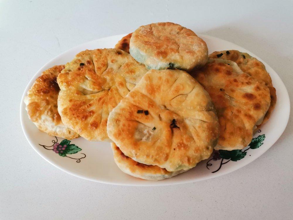 韭菜烧饼、韭菜鸡蛋盒子，好吃而快捷的早餐面店