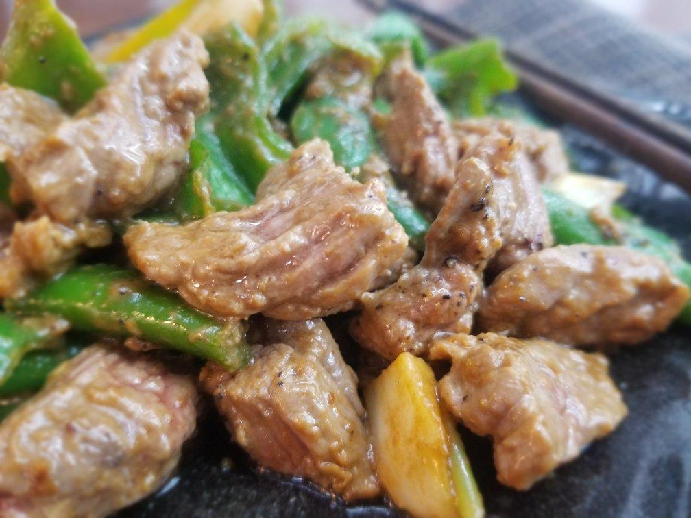 黑胡椒杭椒牛柳