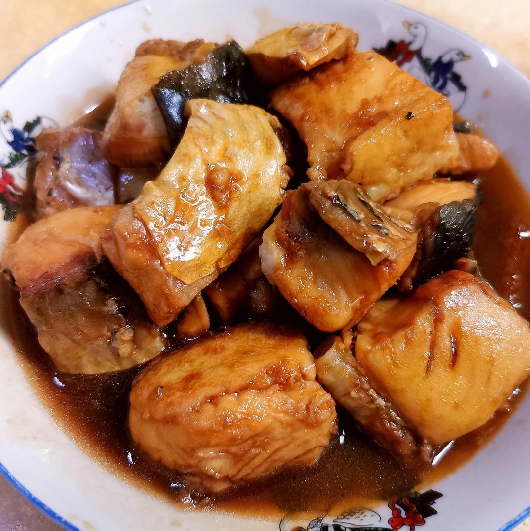 红烧咸青鱼块（咸香可口下饭）
