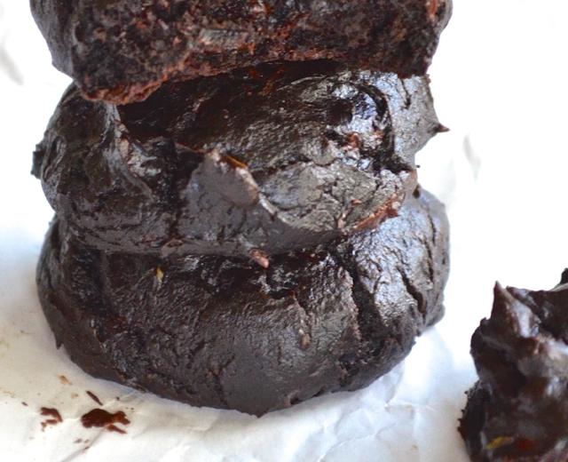 Fudgy Dark Chocolate Avocado Cookies黑巧克力牛油果饼干的做法