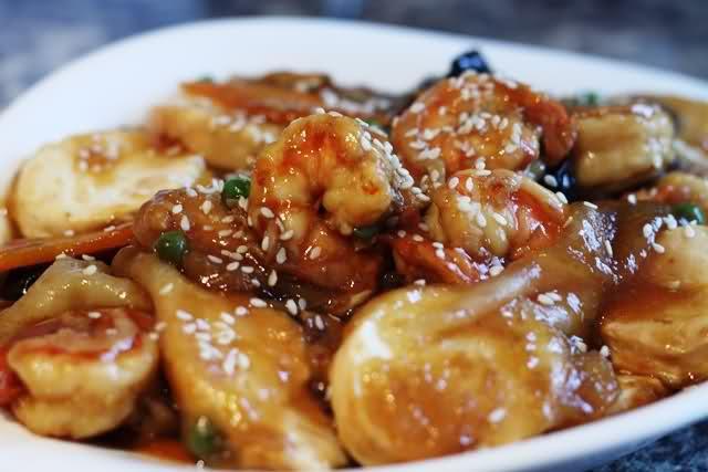 曼步厨房 - 鲜虾豆腐煲的做法