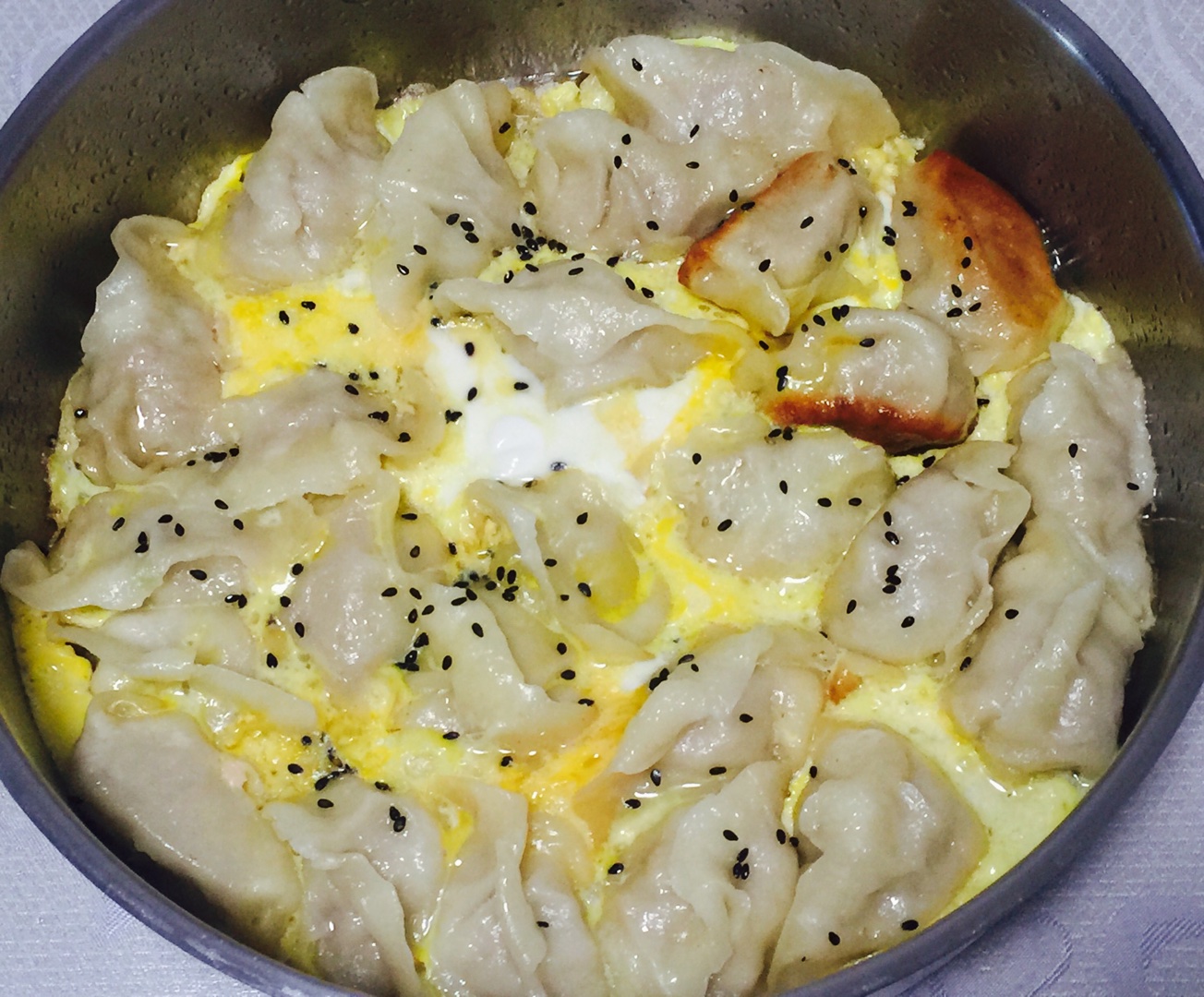 鸡蛋抱饺