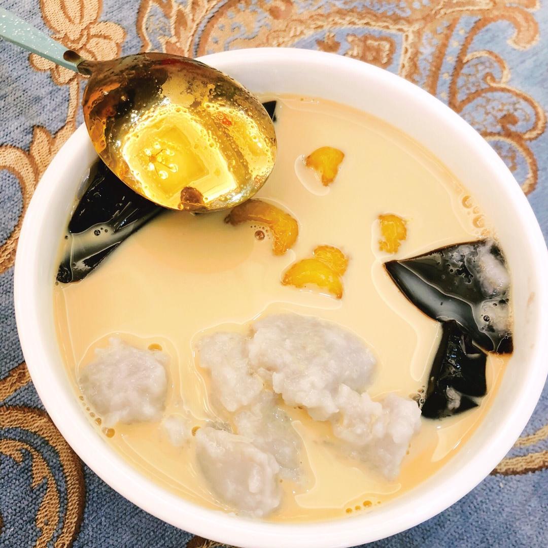 夏季超爱吃的鲜芋仙珍珠奶茶