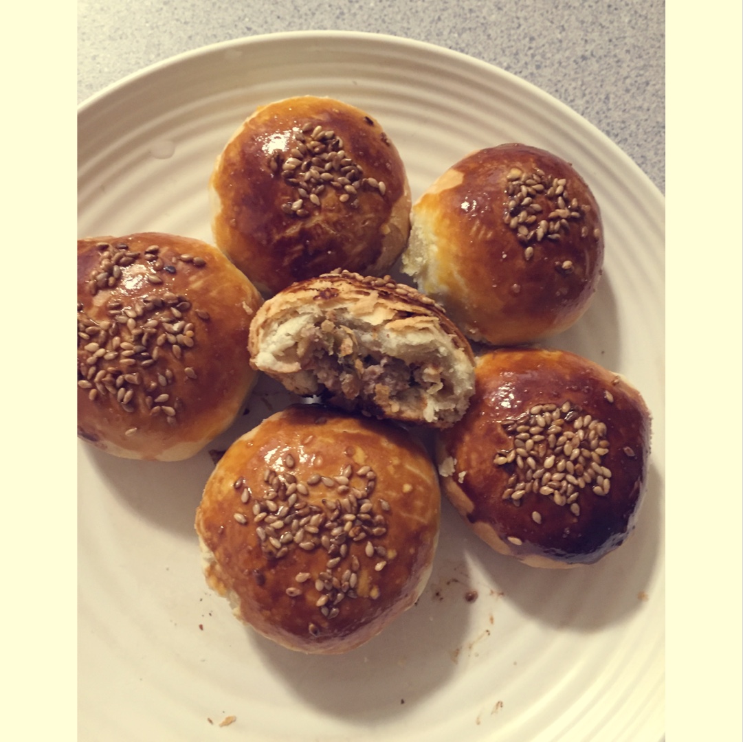 泳式鲜肉榨菜月饼