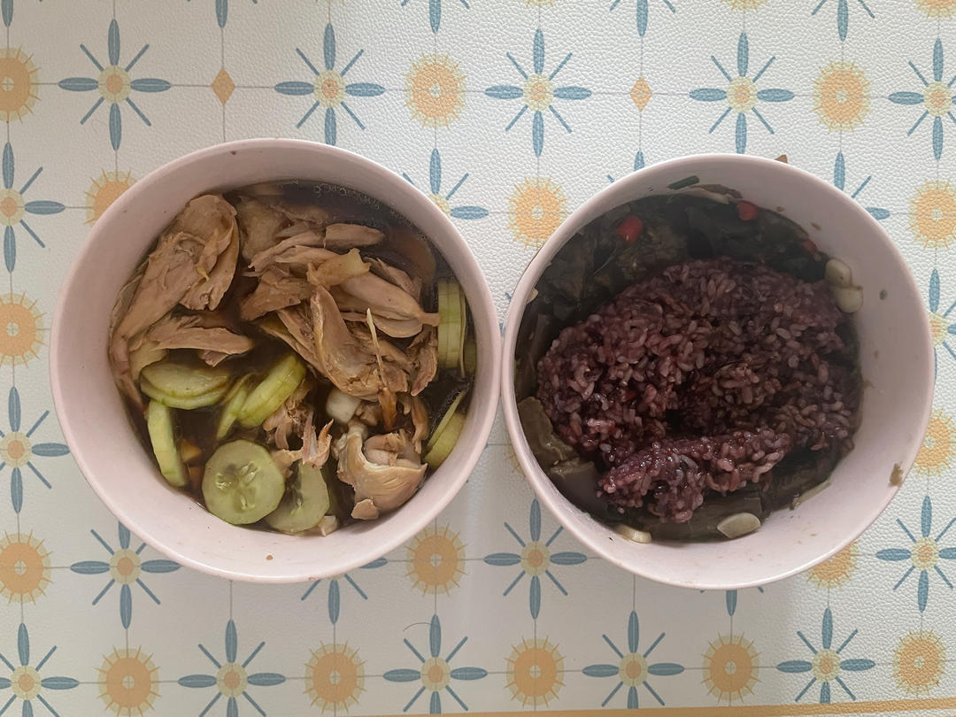 蒸茄子拌皮蛋