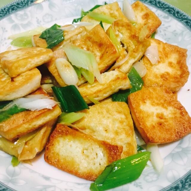晶宝小妖做的香煎豆腐家常豆腐