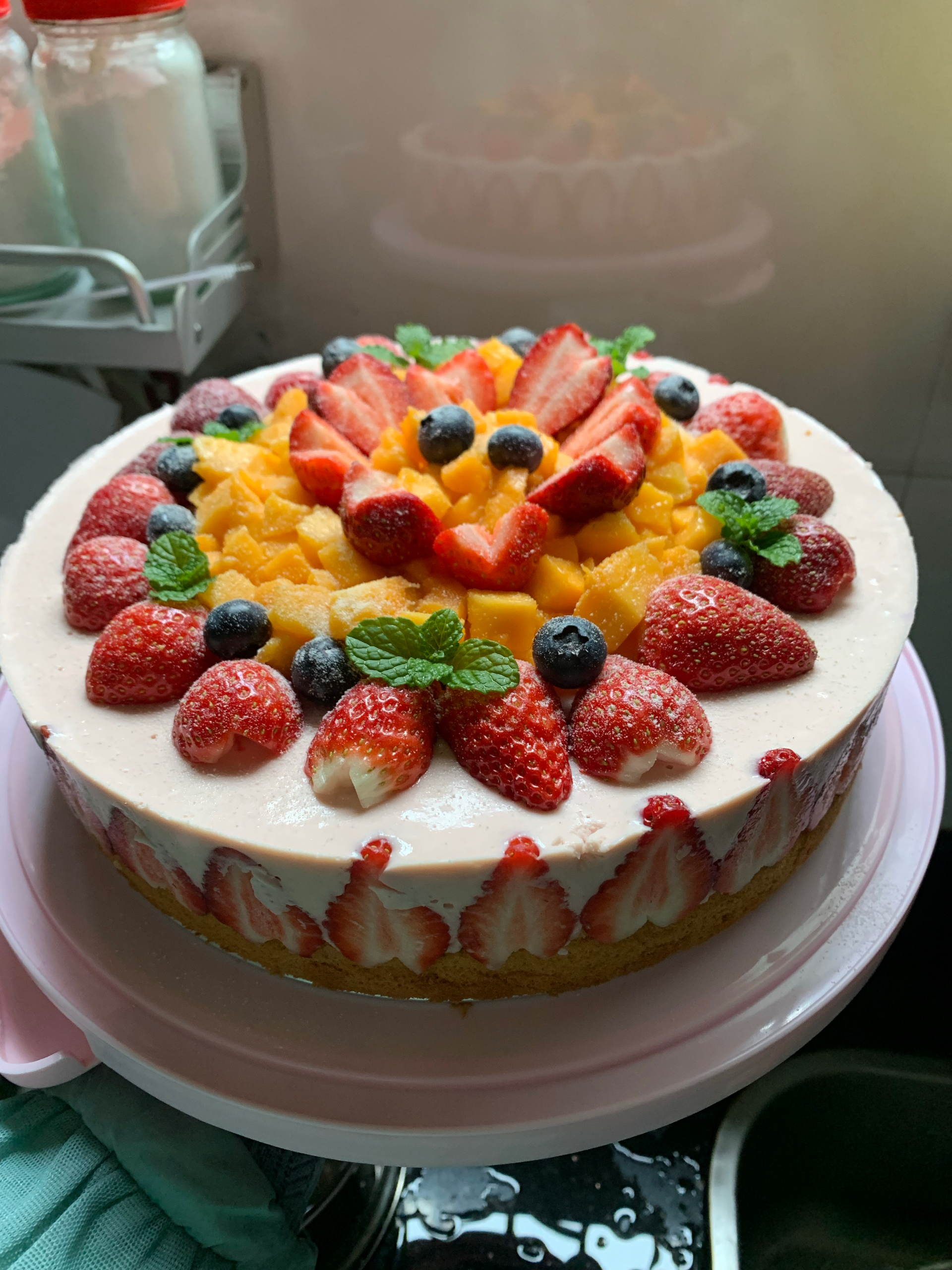 超级香滑的草莓🍓蛋糕的做法