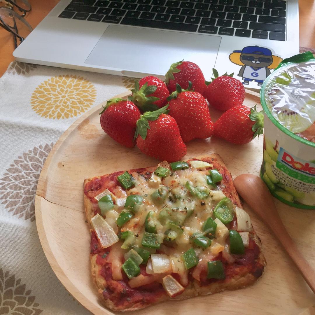 意式蘑菇鸡肉披萨