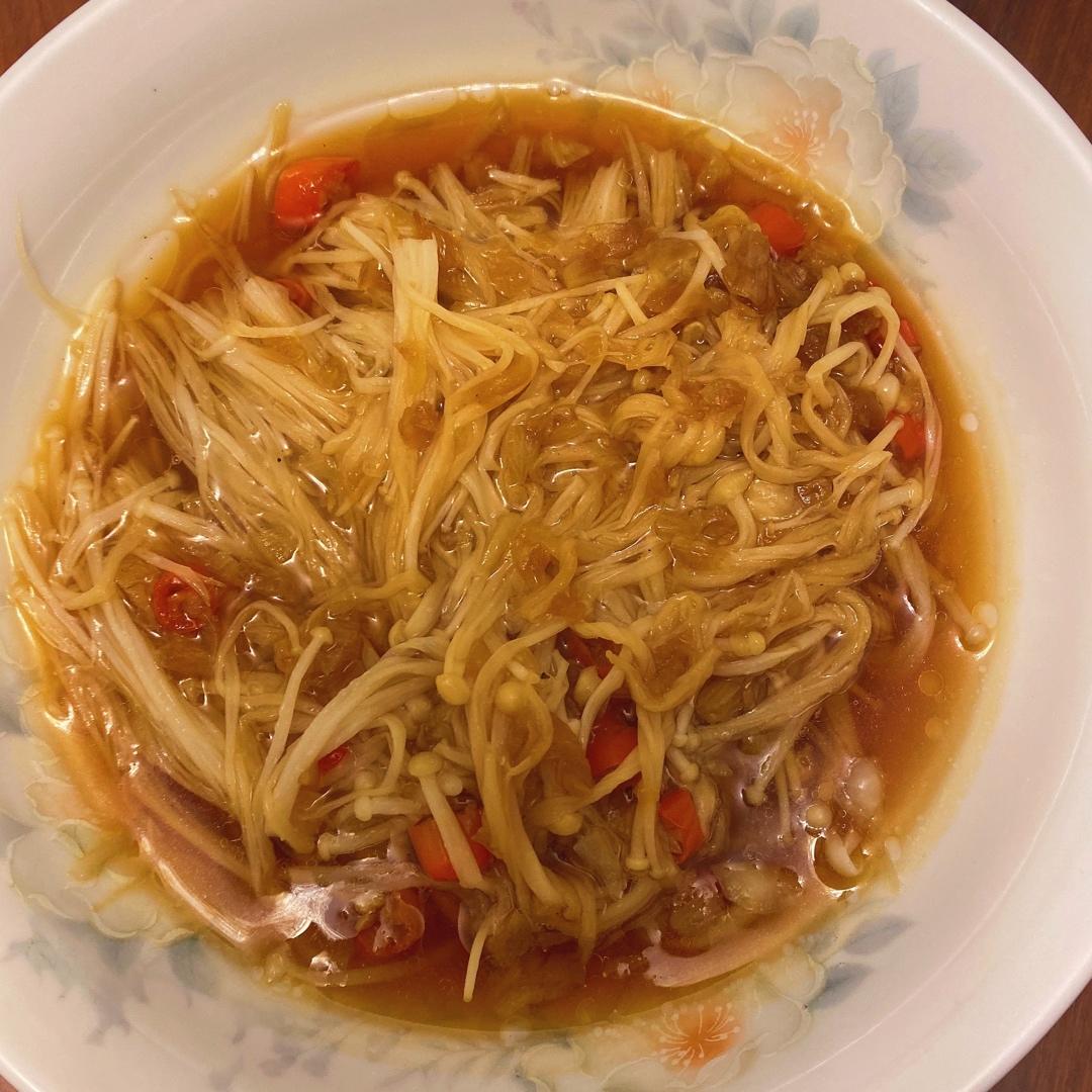 超级下饭的蒜蓉金针菇！好吃到爆