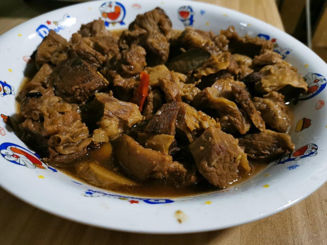 广式焖牛腩