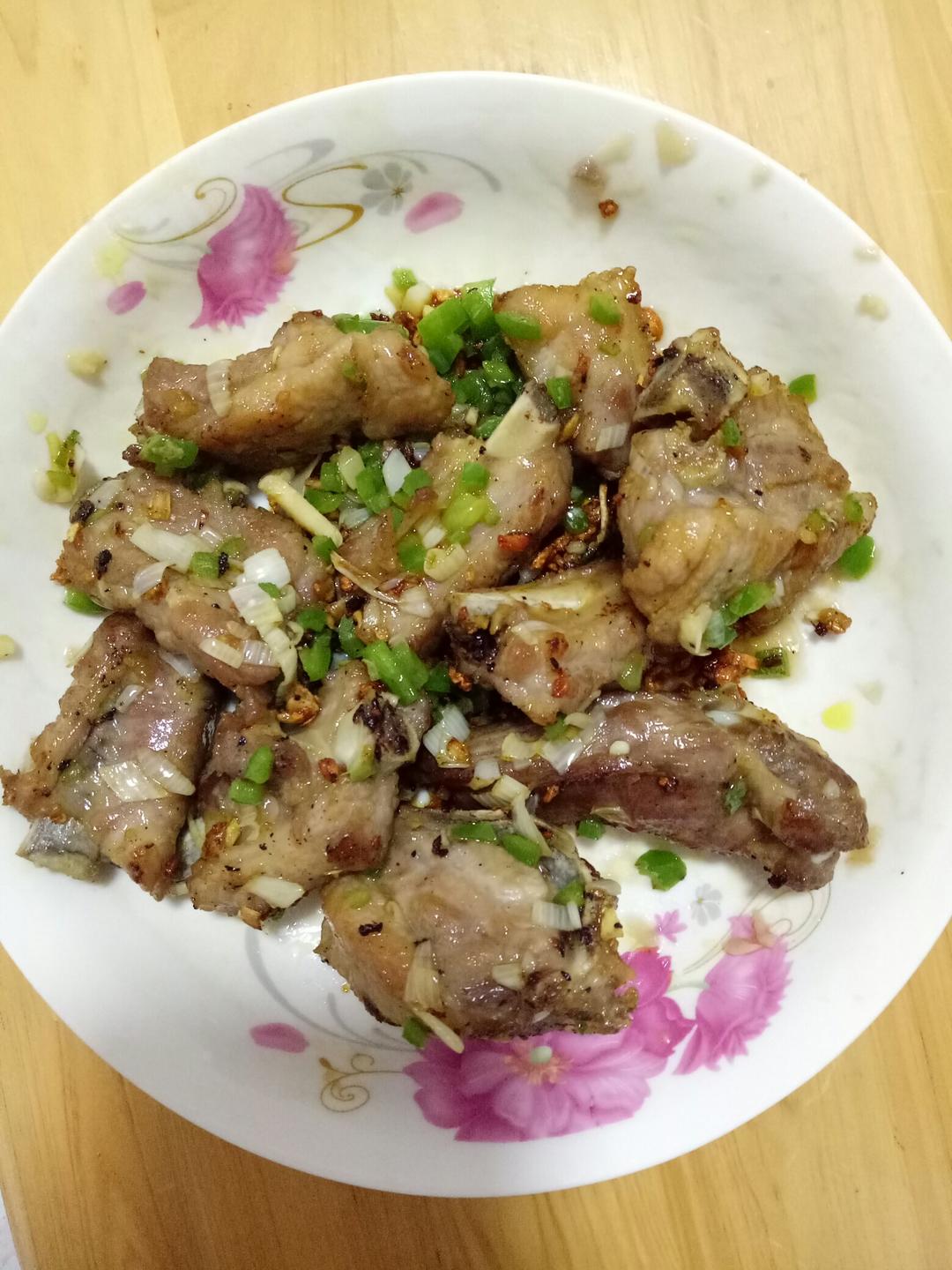 蒜香排骨 Garlic Pork Ribs