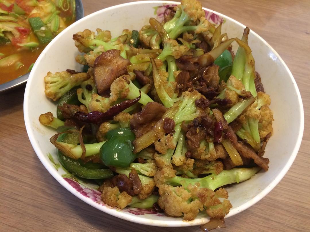 老丁的私房菜-干锅花菜