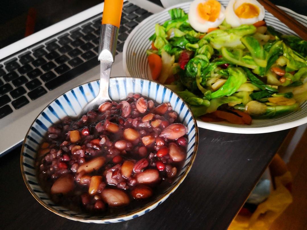 豆浆杂粮粥（别名：回归正轨粥）丨健康·三餐