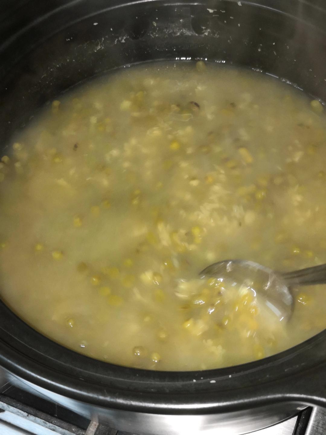 绿豆汤（粒粒开花，软糯流沙，超级省火🔥）