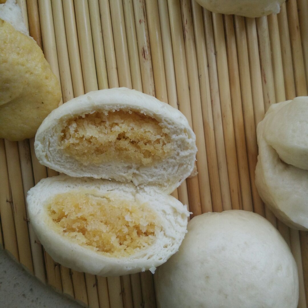 冰柠檬茶cocoice做的椰蓉馒头