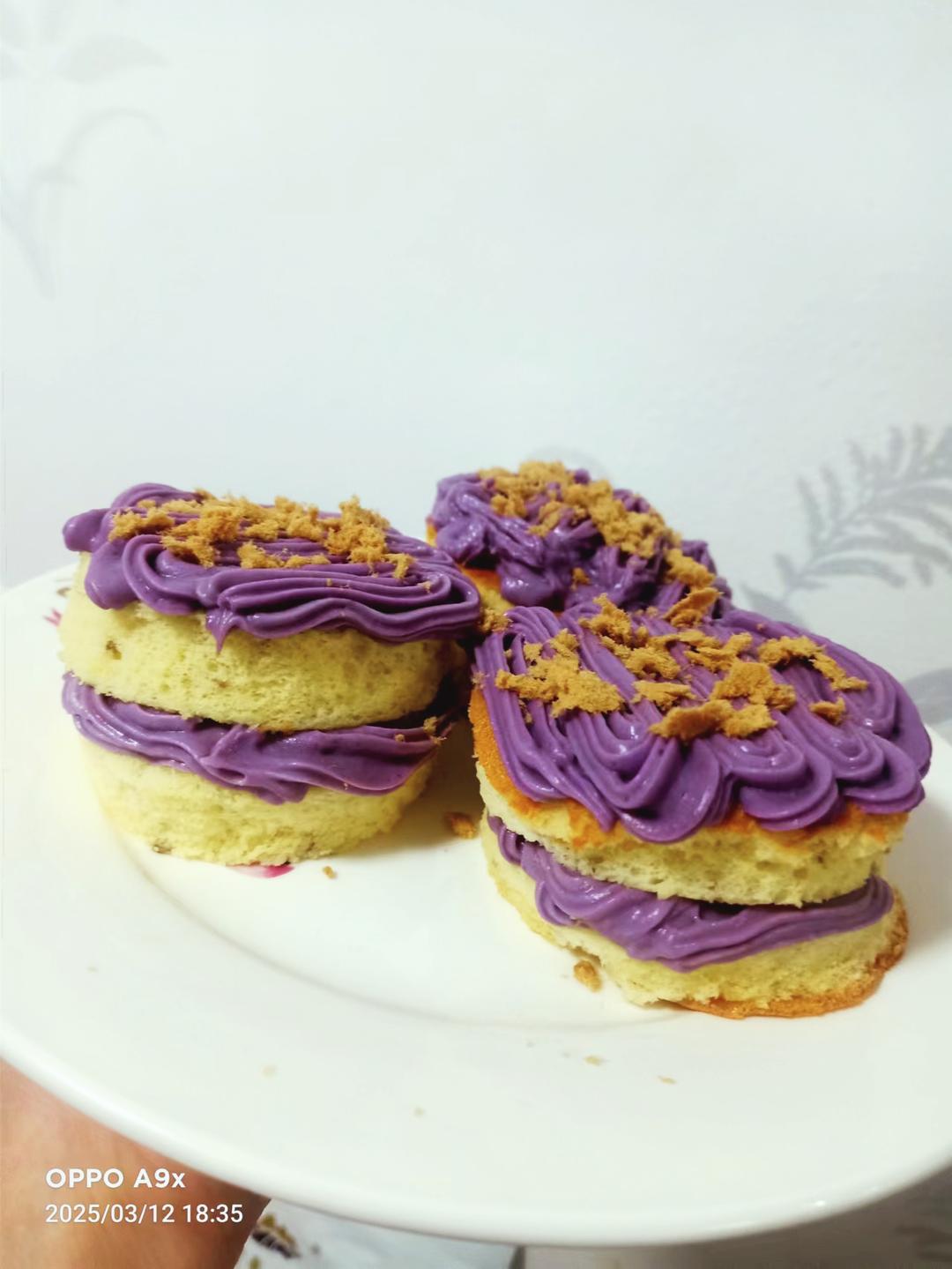 手残党也可以成功的：紫薯芋泥肉松蛋糕！