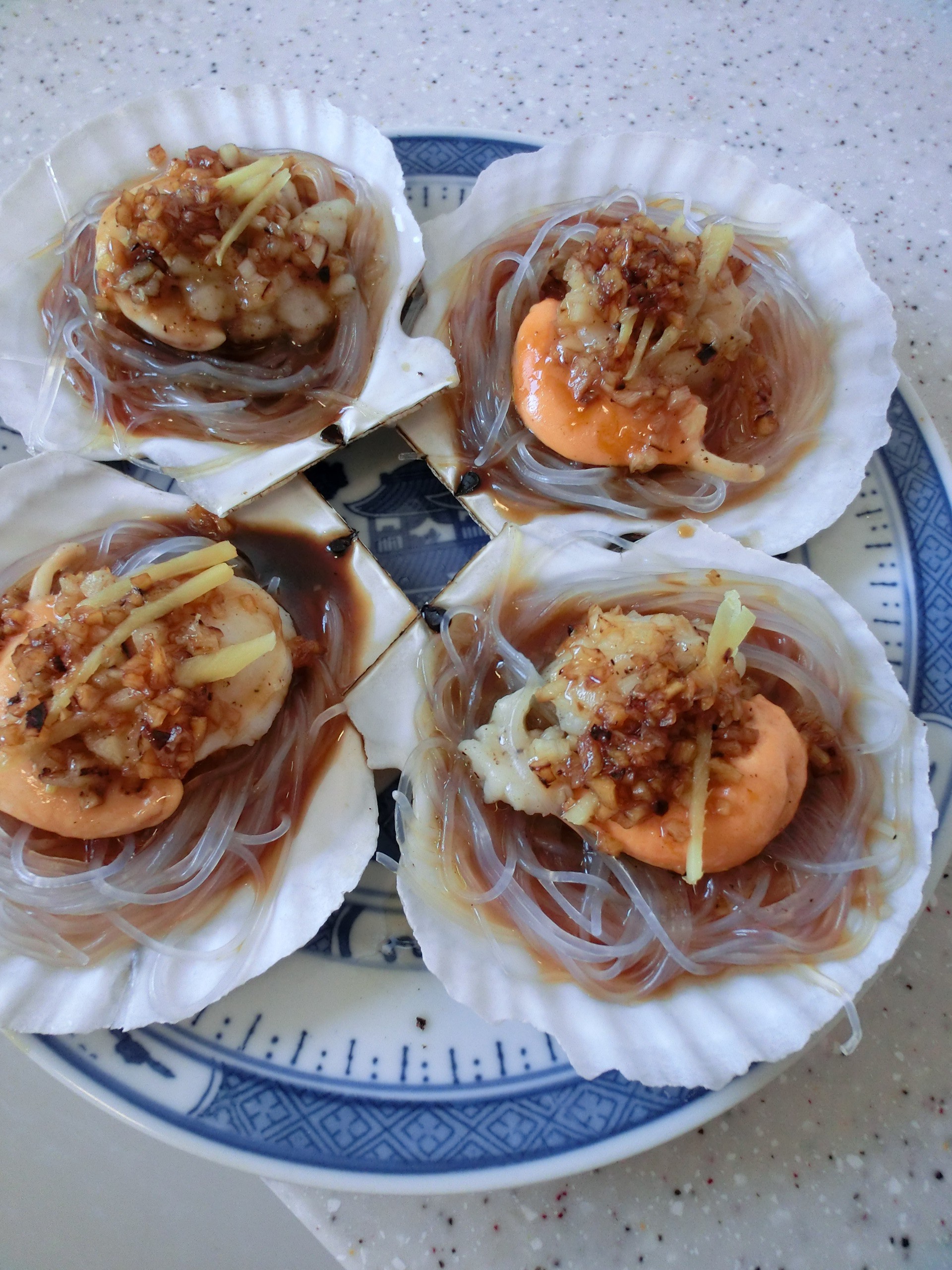 蒜蓉粉丝蒸扇贝