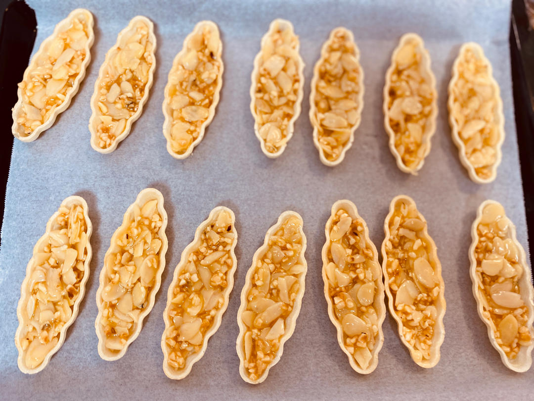 视频🚢一次搞定3种口味｜焦糖坚果糯米船｜不测温，不冷冻｜低糖｜简单｜0难度