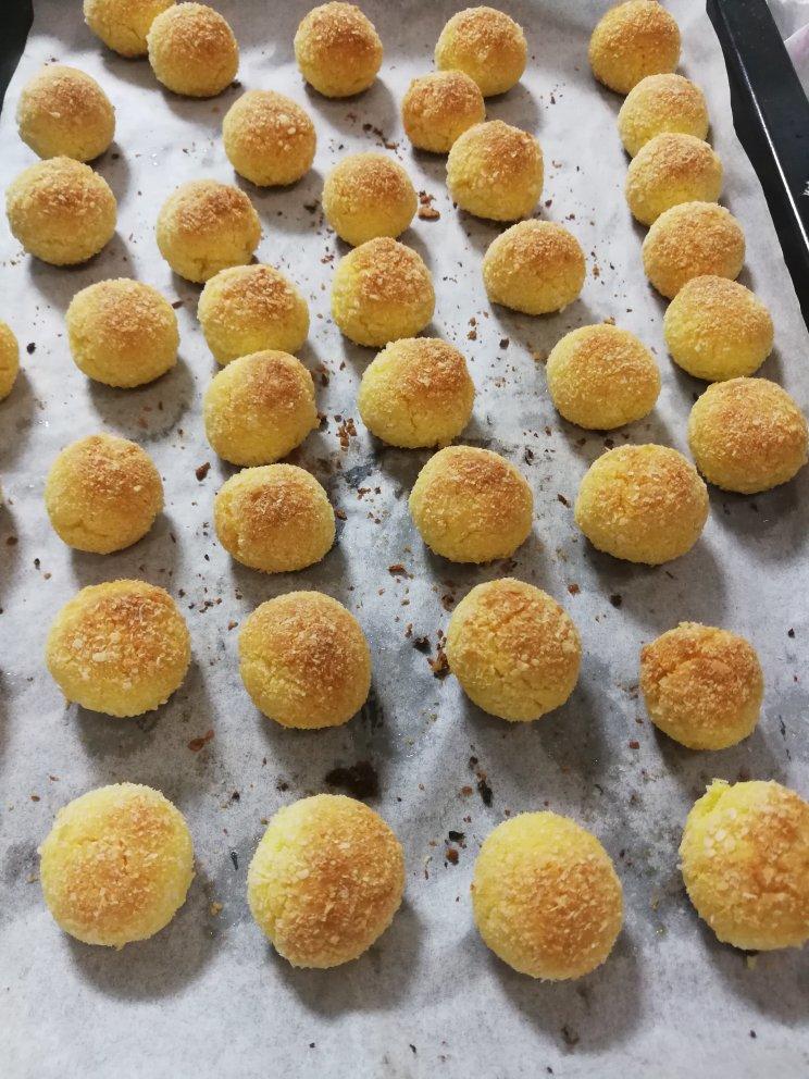 【视频】椰蓉小酥球（消耗蛋黄）童年美食