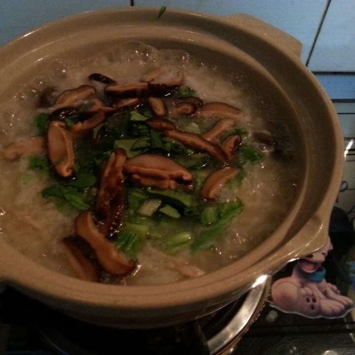 香菇鸡肉粥