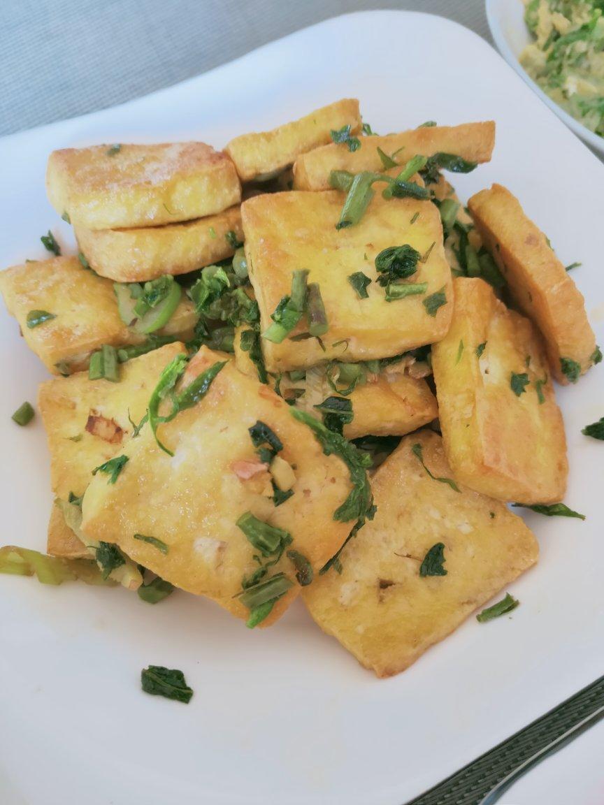 诺宝儿2020做的香椿烧豆腐
