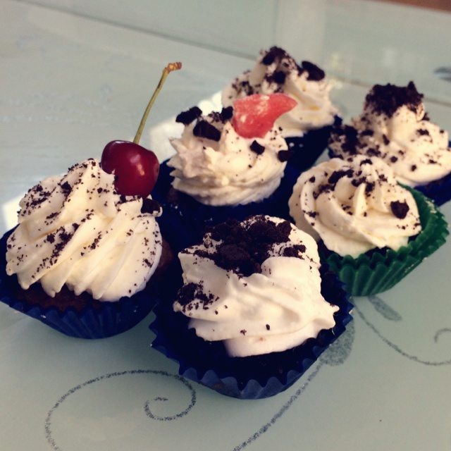 古典巧克力cupcake配马斯卡彭奶油霜