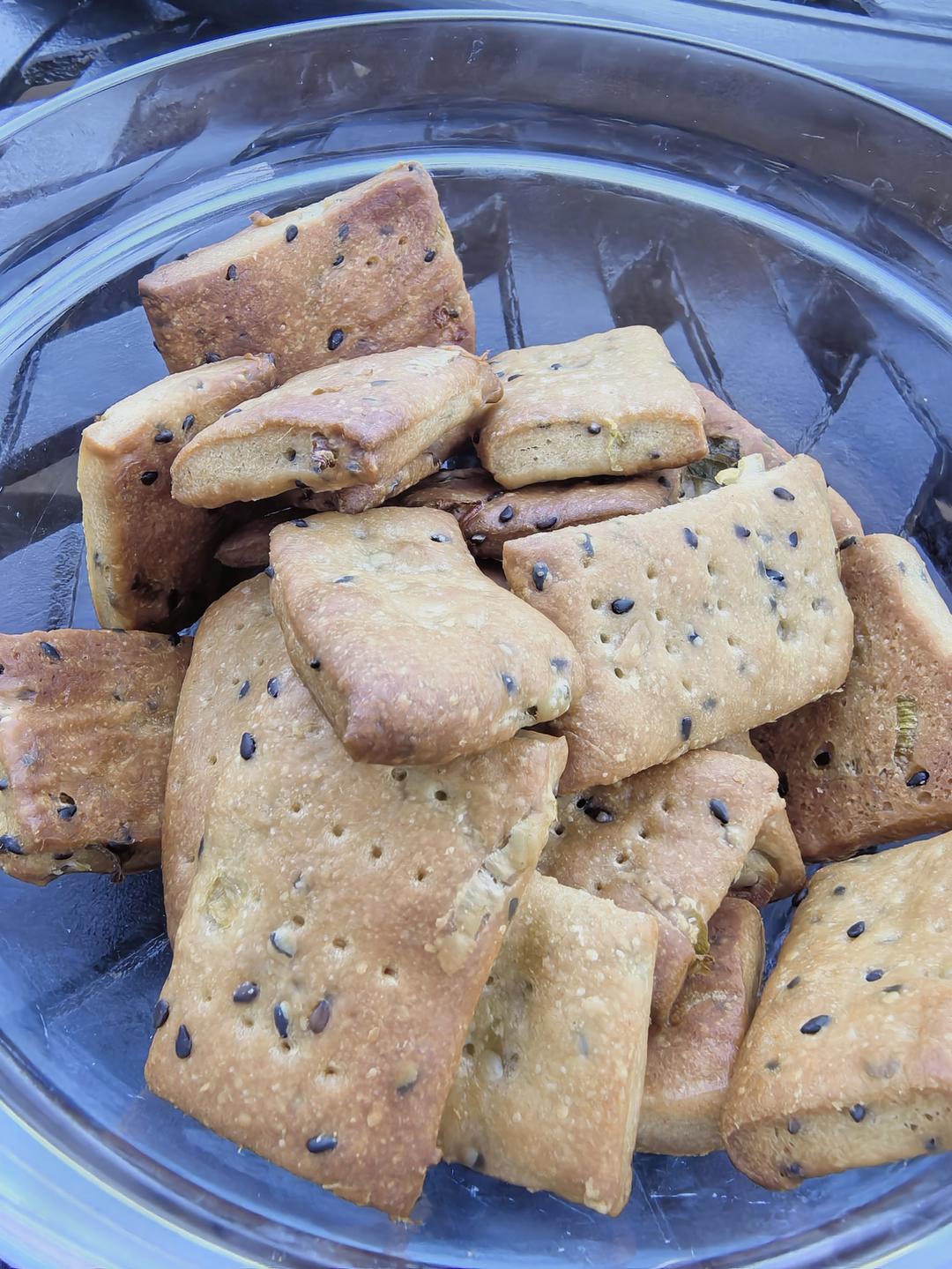 无糖香葱苏打饼干