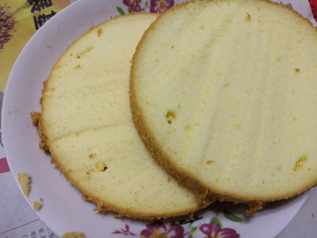 超简单完美戚风蛋糕（6寸2蛋）附打发、翻拌、脱模视频