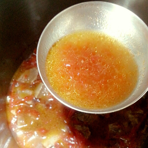 西红柿牛腩土豆