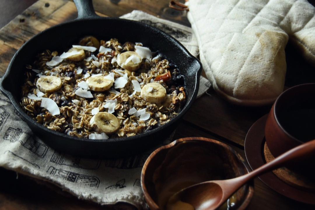 烤燕麦Baked Oatmeal｜吃起来像马芬蛋糕的低脂早餐