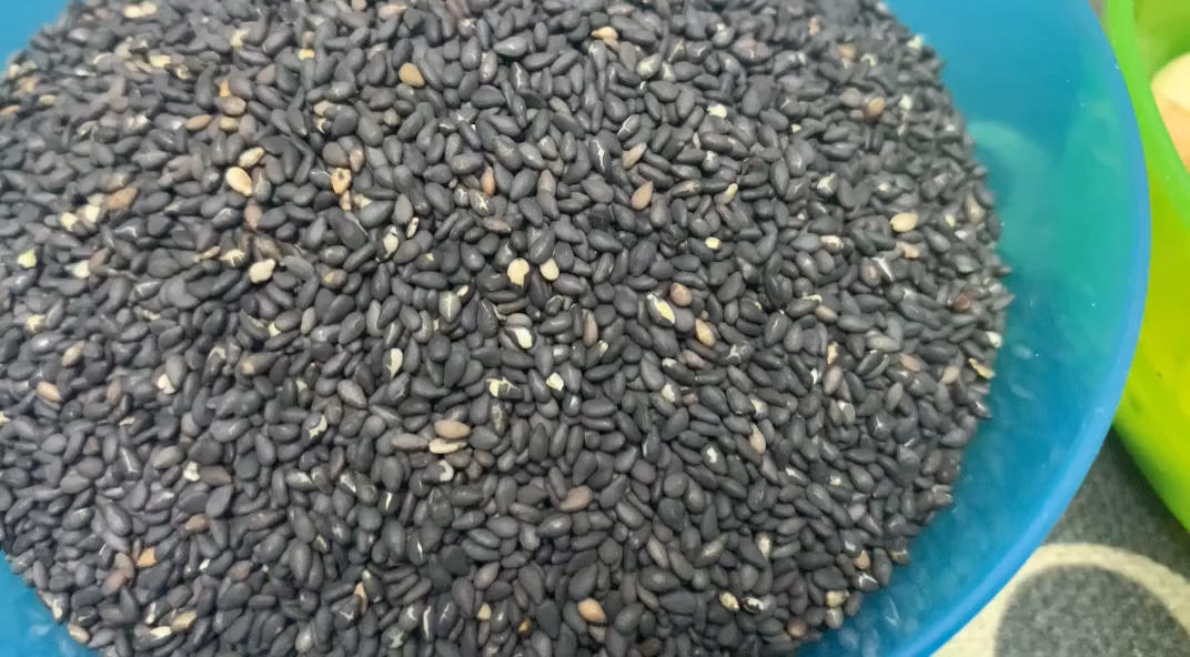 自制滚元宵（黑芝麻馅）