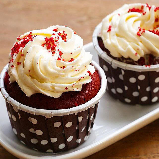 红丝绒杯子蛋糕Red velvet cupcake －红曲版本的做法