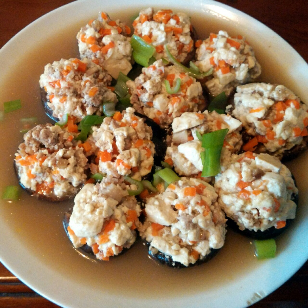 豆腐肉末酿香菇