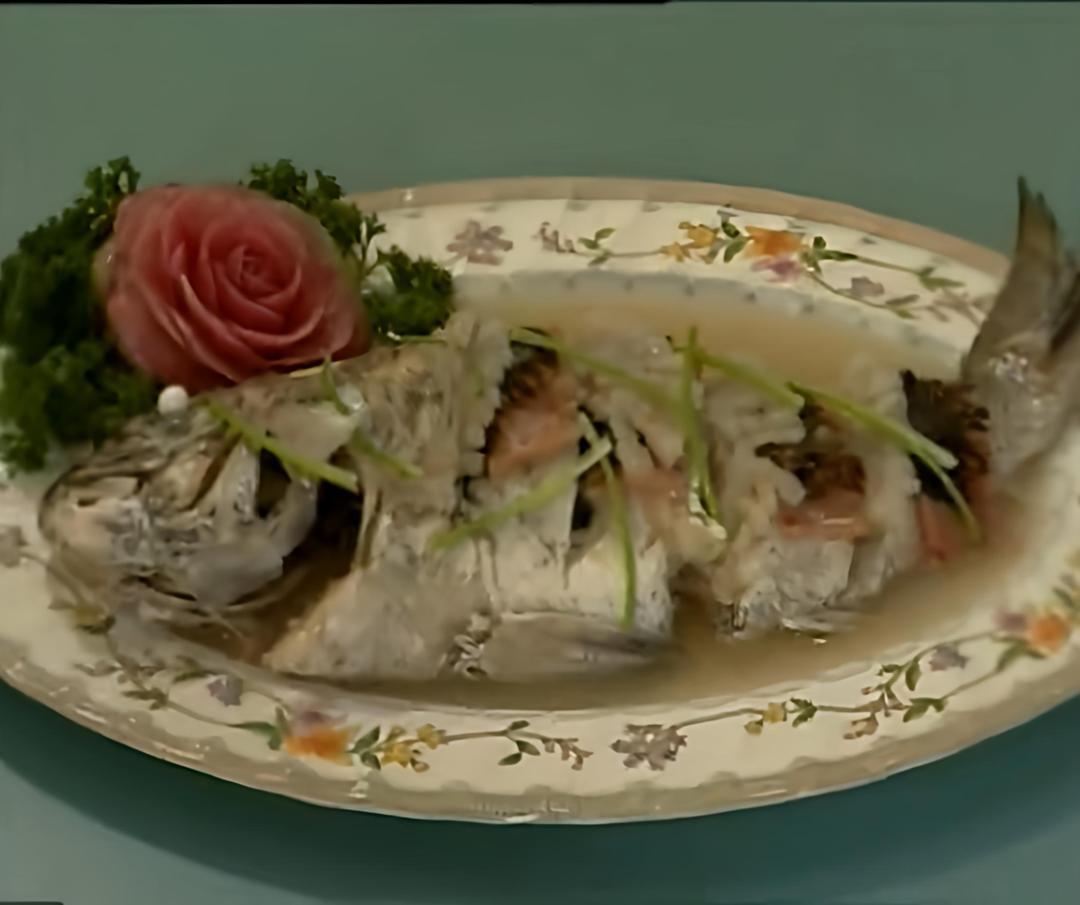 鲁菜清蒸加吉鱼