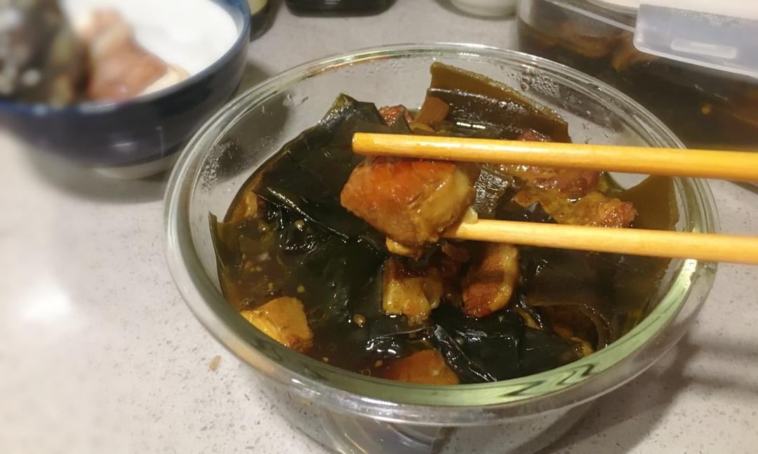 软糯入味，不油不腻不腥～红烧肉炖海带