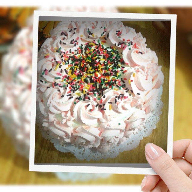 奶油水果装饰蛋糕