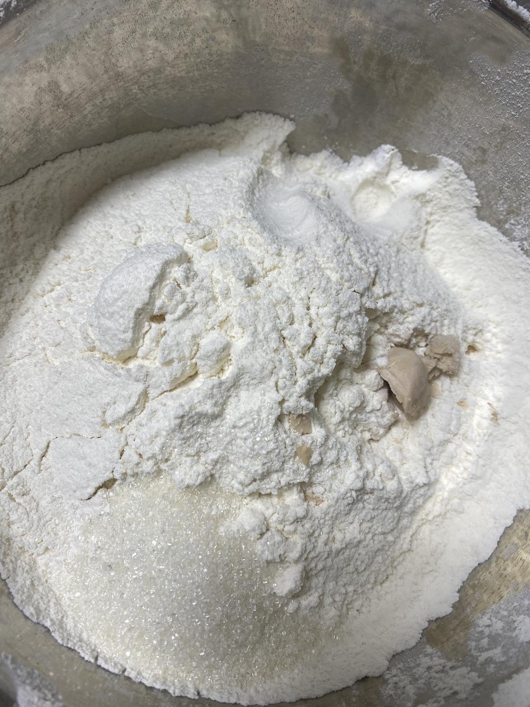 纯奶手撕吐司的做法 步骤1