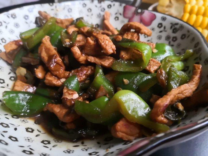 里脊肉炒辣椒
