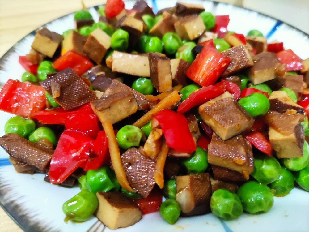 豌豆炒香干