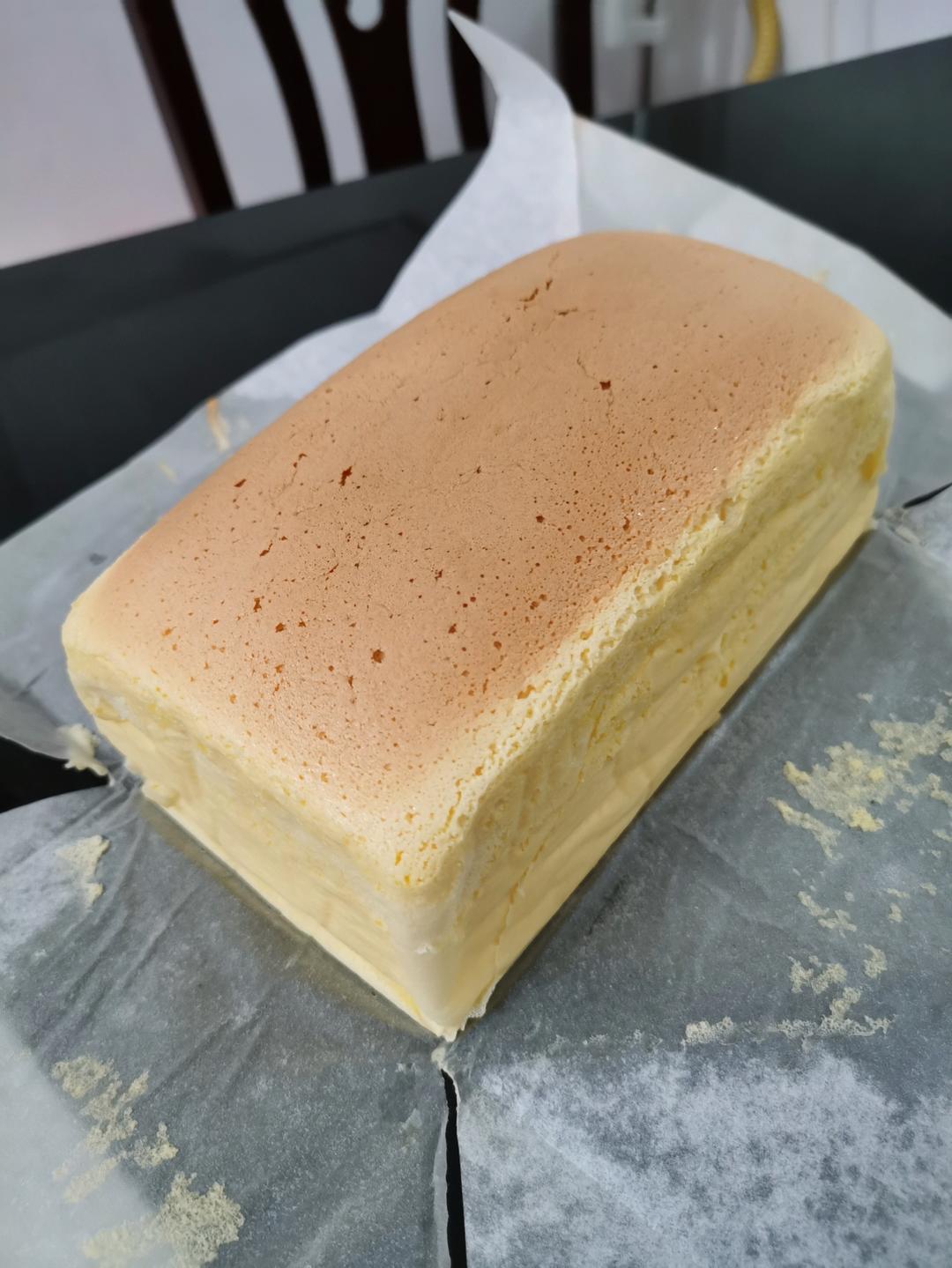 堪比柯基屁股
爆浆芝士🧀古早蛋糕