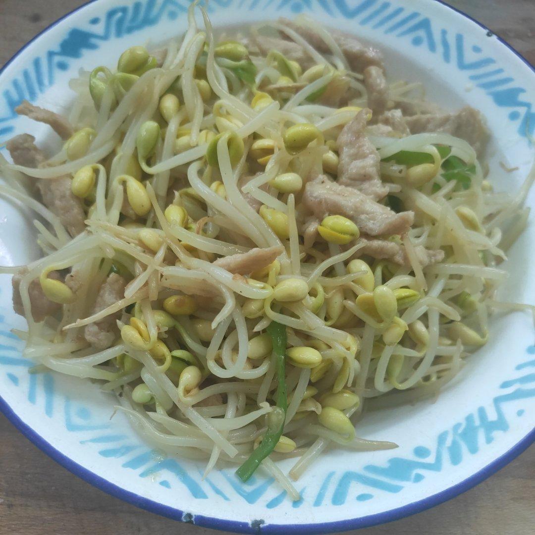 绿豆芽青椒炒肉丝