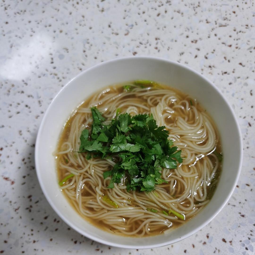 子洲笨笨做的葱花面