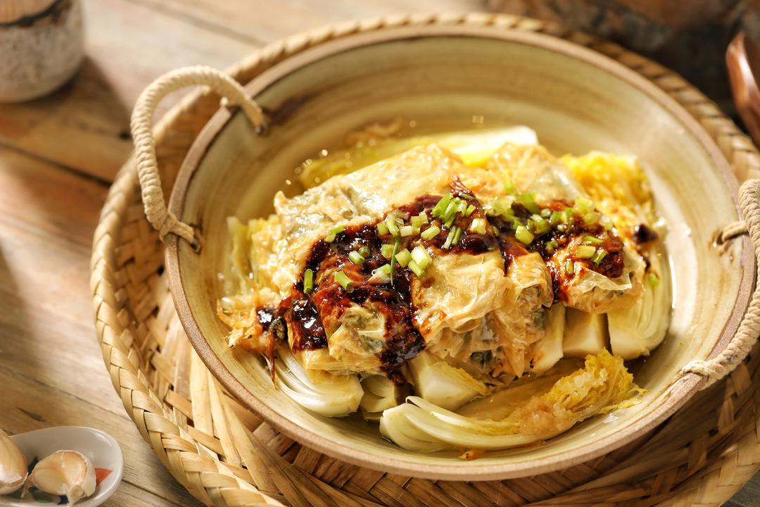 娃娃菜蒸腐皮卷的做法