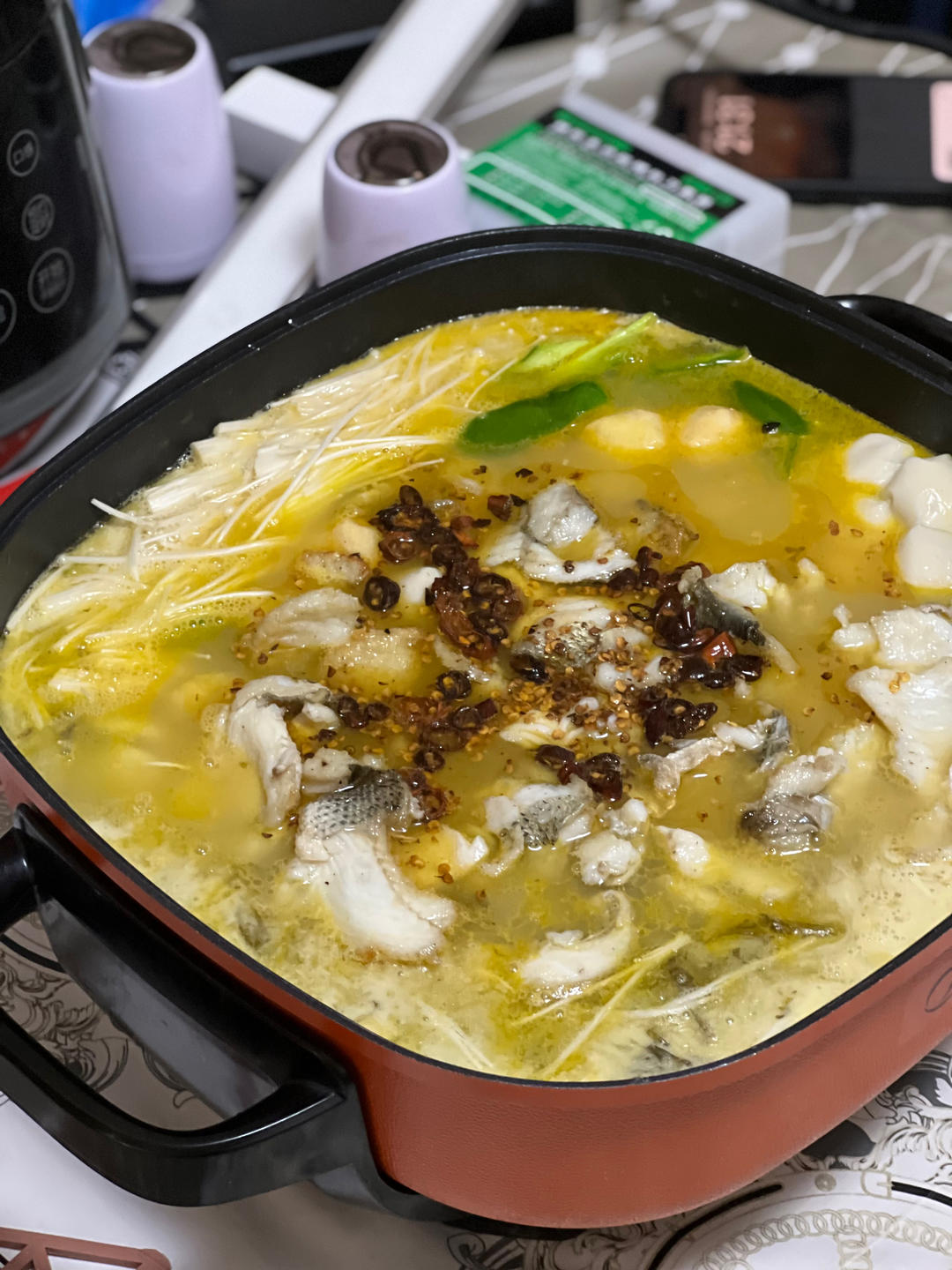 酸菜鱼火锅