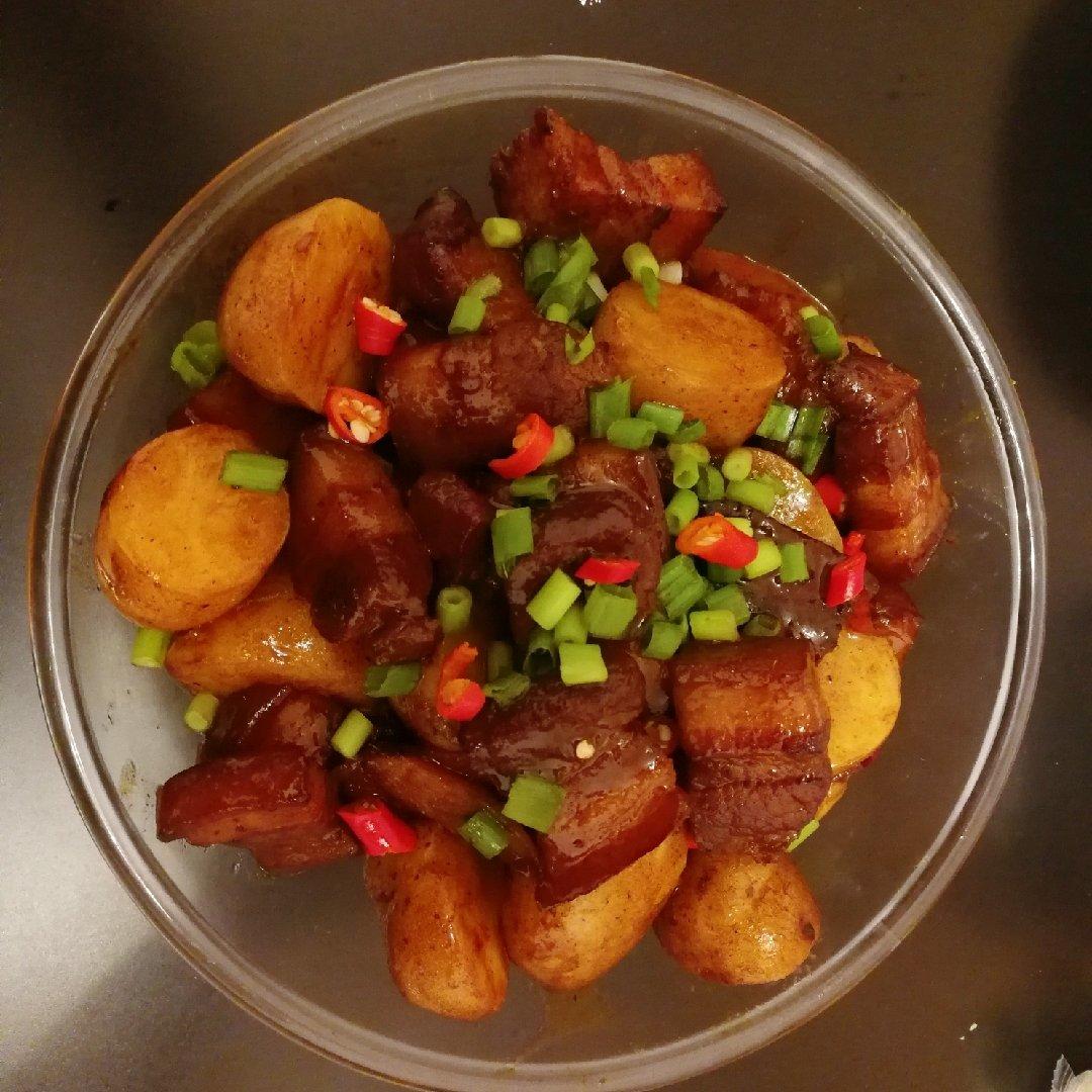 红烧肉炖小土豆