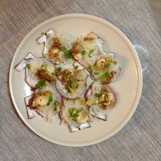 蒜蓉粉丝蒸扇贝