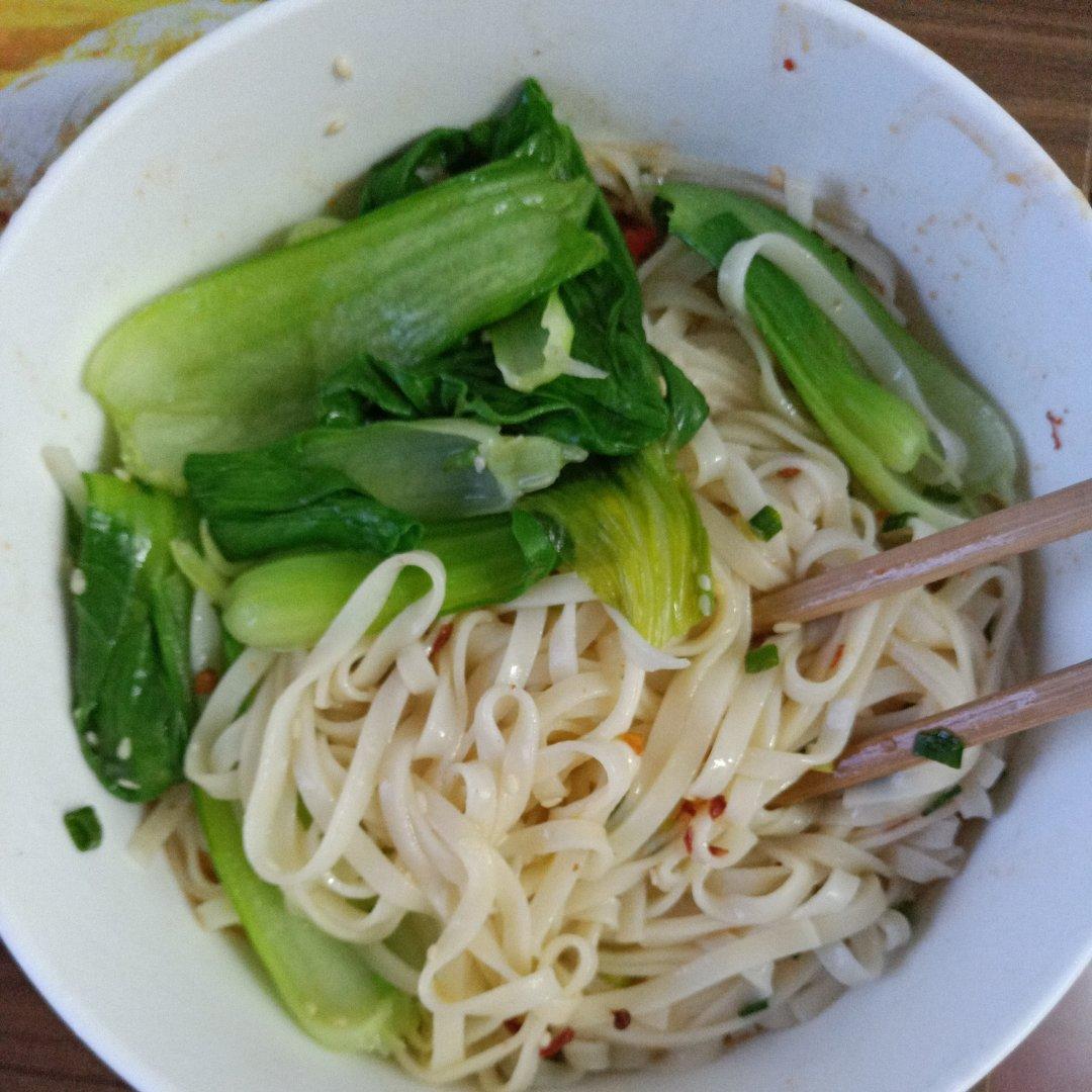 好吃到舔盘的拌面秘方，太销魂了！🍜