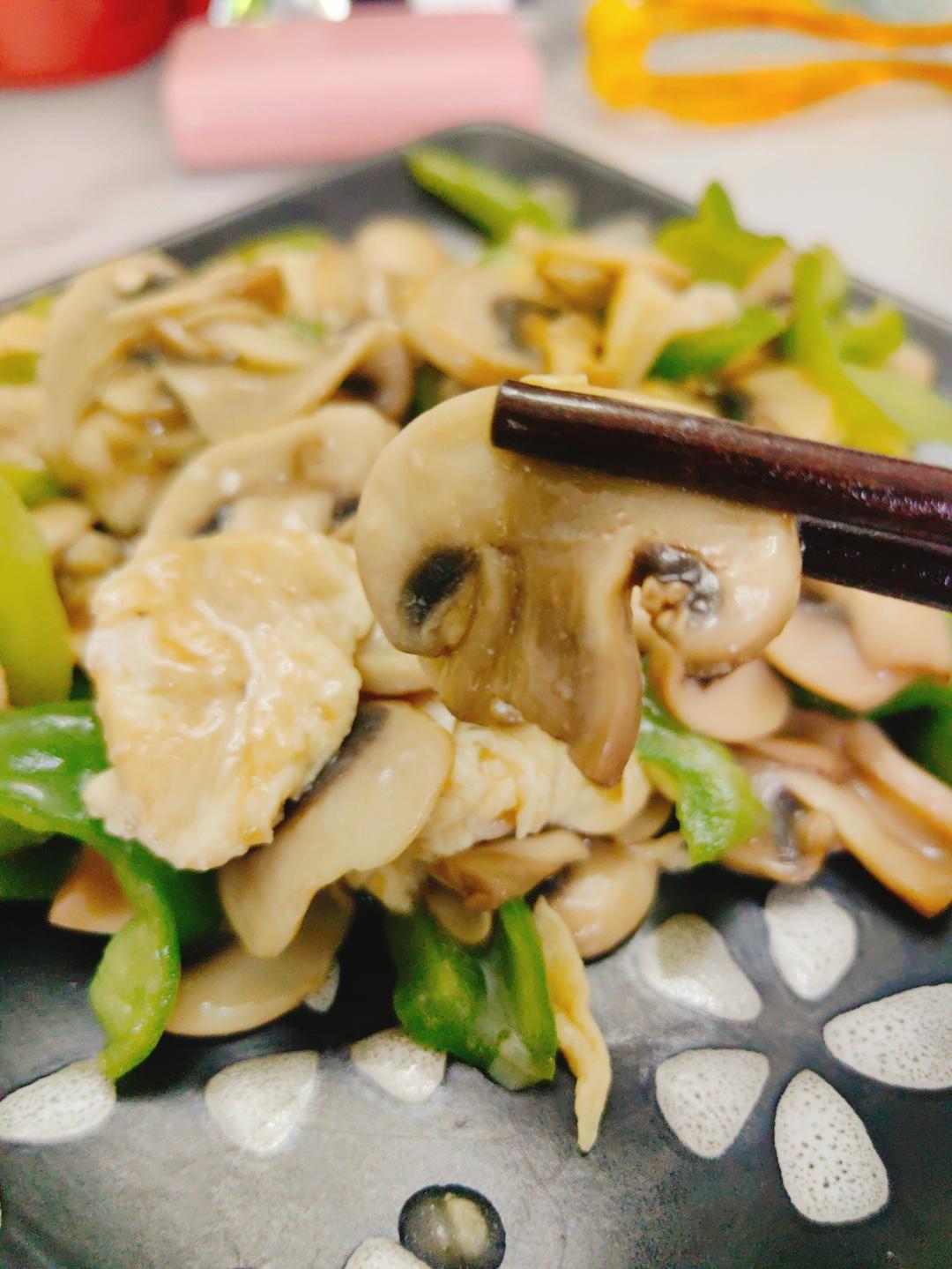口蘑炒鸡蛋
