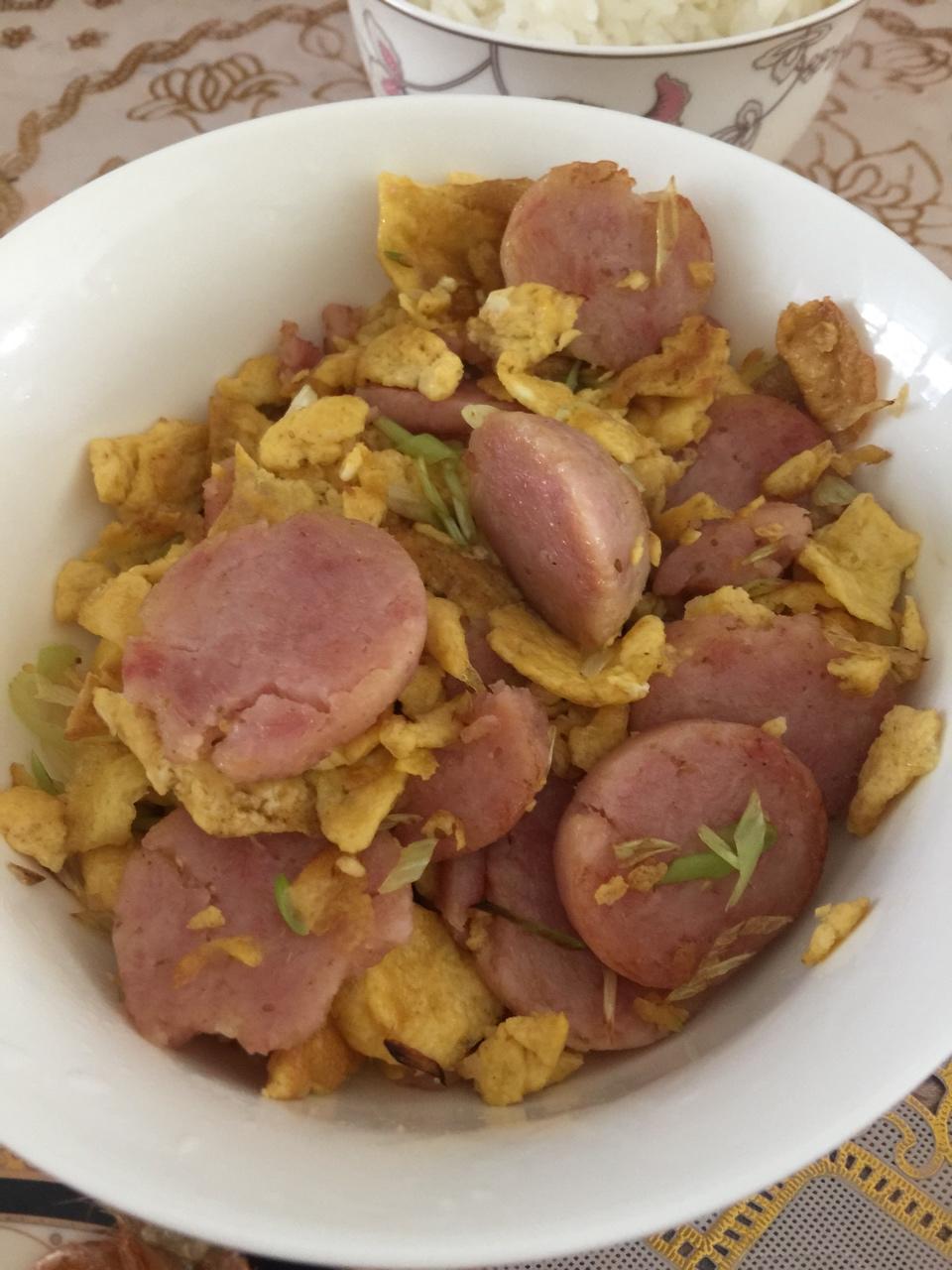火腿肠炒鸡蛋