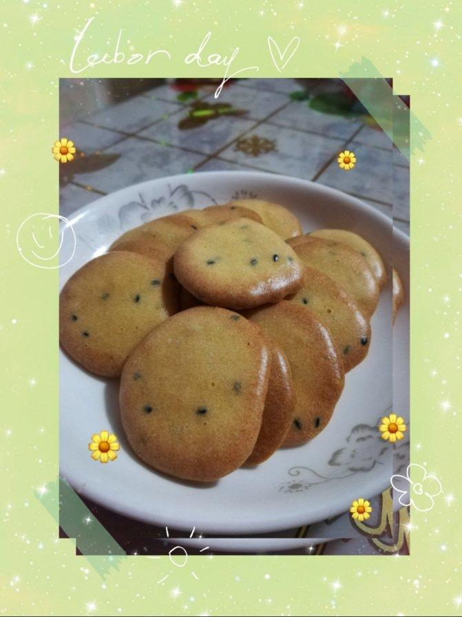 史上最简单的小饼干-鸡蛋芝麻小脆饼（宝宝低糖版）